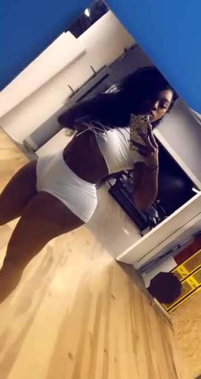 T.J🍑