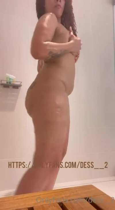 THICK EBONY TWERKING (DESS) - HER MEGA COLLECTION IN THE COMMENTS