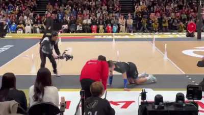 Japanese volleyball player makes the most genuine apology after accidentally hitting someone with his serve.
