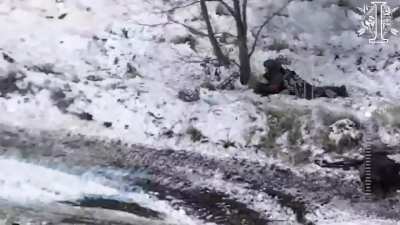 Video of massive North Korean assault in Kursk being repelled by 8th Reg SOF squad of Ukraine. The assault reportedly lasted for 8 hours. No Ukrainians were injured or kia. (Kursk / Jan 2025) 