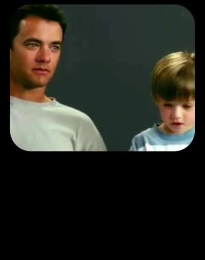 During the Forest Gump auditions, Tom Hanks pretended to forget his lines to make the young actor (Haley Joel Osment) feel better about his own mistakes