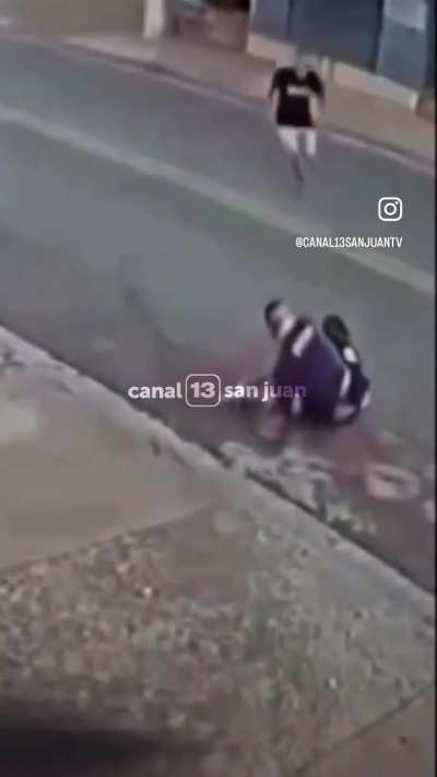Le quisieron robar y los atropello
