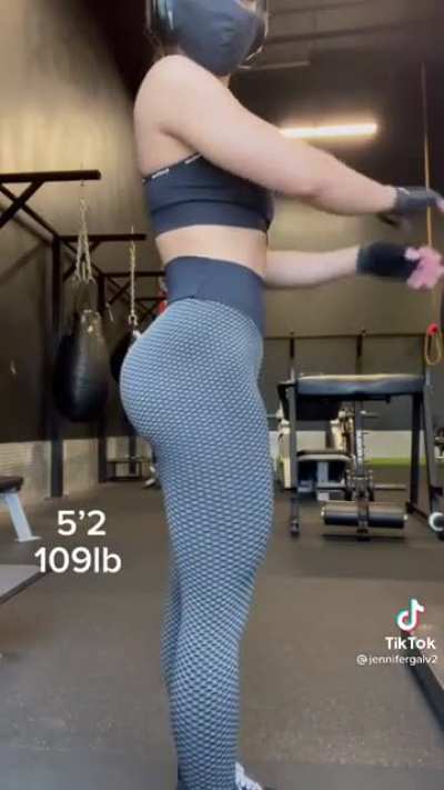 The things I’d do to her 🤤