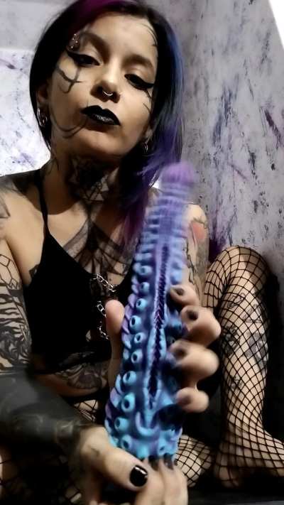 I like the texture of the tentacles