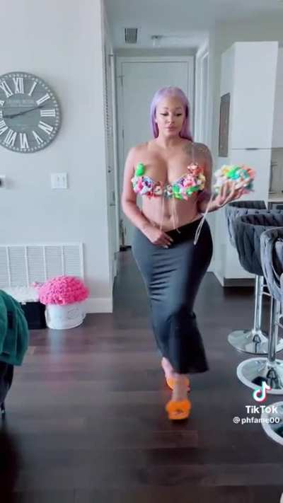 😋😋😋