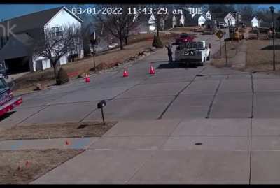 House explodes after a gas line was hit
