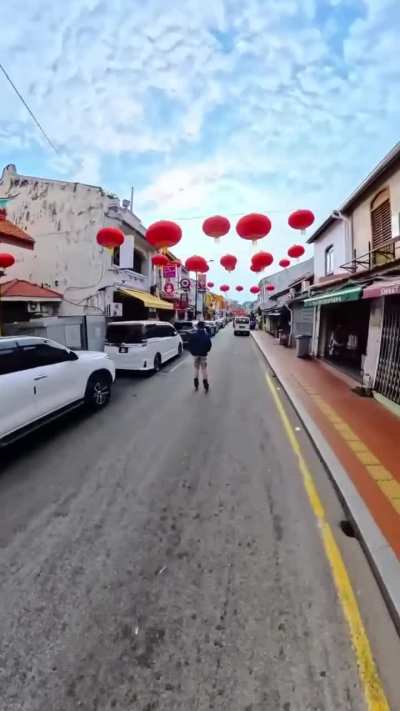 Morning Skate in Jonker Street