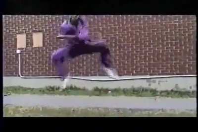 When Aphex comes on in the club