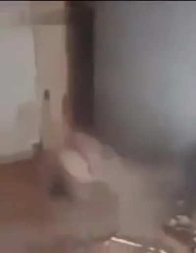 Wall 1 - 0 Boy