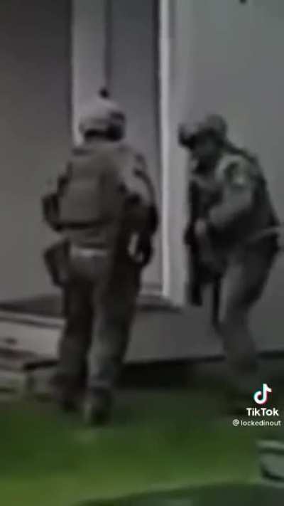Worst SWAT team in the world.