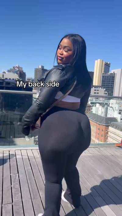👑 