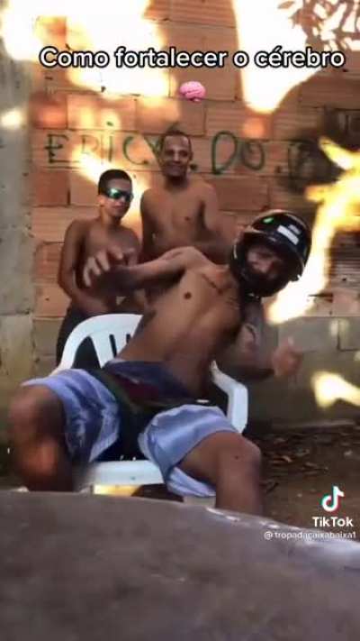 Tá porra olha o tapa