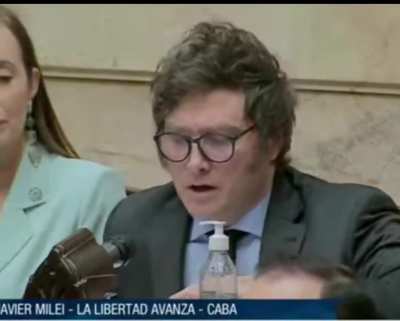 Sra. PRESIDENTE