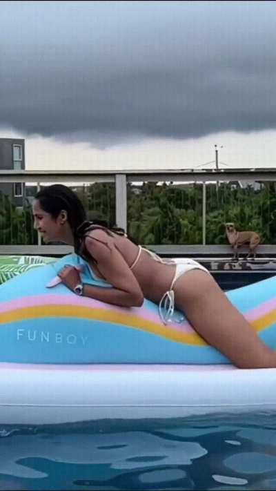 Padma Lakshmi, 54