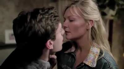 Can you imagine Kirsten Dunst pegging you after dominating you, making her suck her fingers and eating her pussy x
