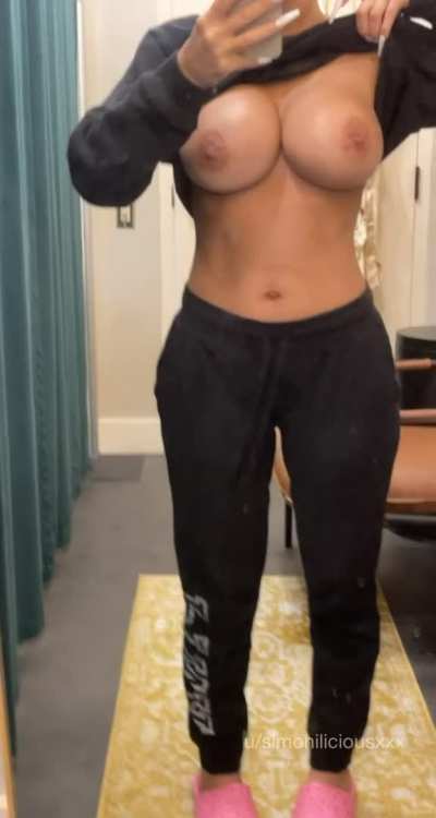 Mommy needs your help in the changing room