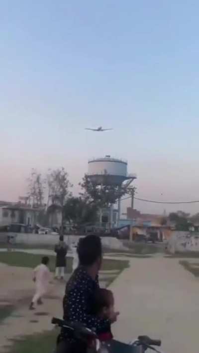 close flight