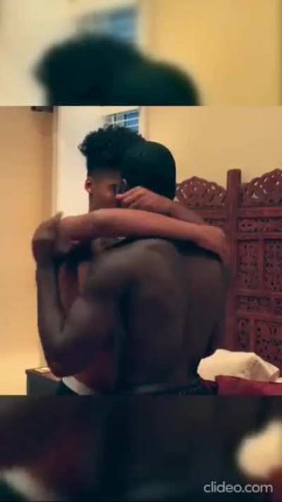 😳