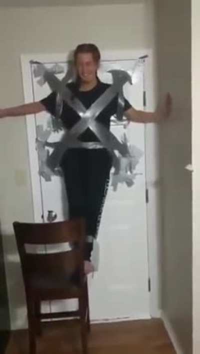 Don't mind me I'm just gonna share random videos I found on my phone #21
