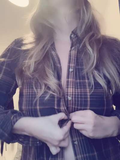 Were you looking for a British girlfriend with big tits ?