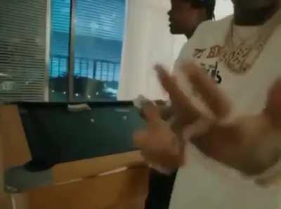 u_cjonemanarmy