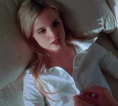 Mena Suvari in American Beauty