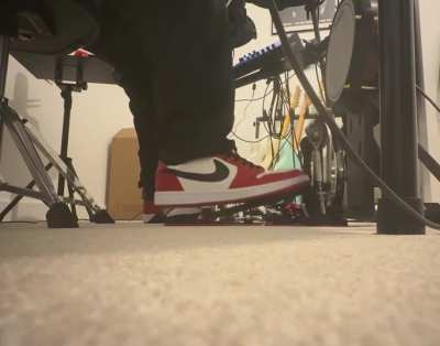 (Noob warning) Slide technique - along the right lines?