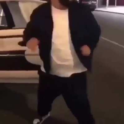 ----<]=======>