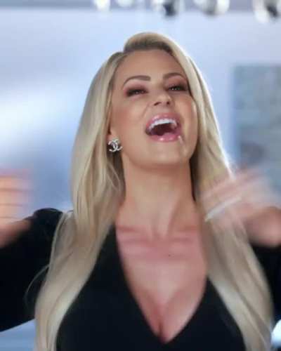 Anyone here for jo(preferred second screen) I will feed you this big Titties milf Maryse