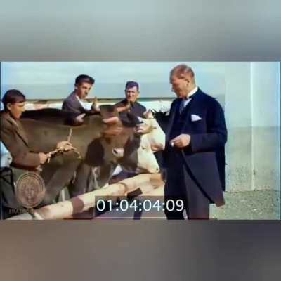 Bazı kişilerin aksine Atatürk en ufak israfa dahi karşı