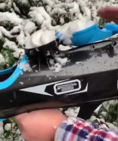 Snow machine gun