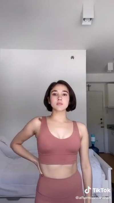 #chix<wbr>yello<wbr>wpage #tiktokvideos #sexybabe #sexytiktok #tikt<wbr>okacc<wbr>ounts #sexybeauty