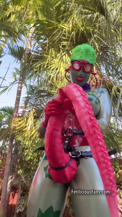 🦑💦