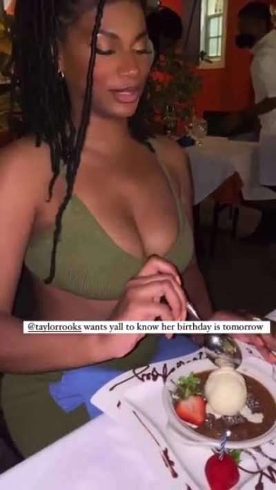 😍