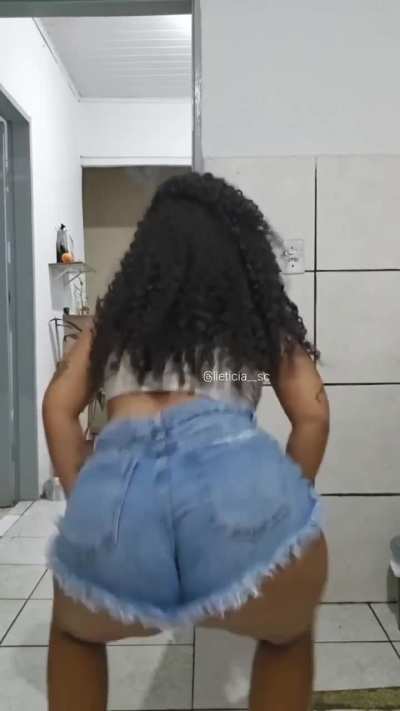 Cacheadinha rabuda