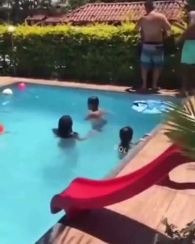 Dude dressed as Spider-Man accidentally waterboards himself