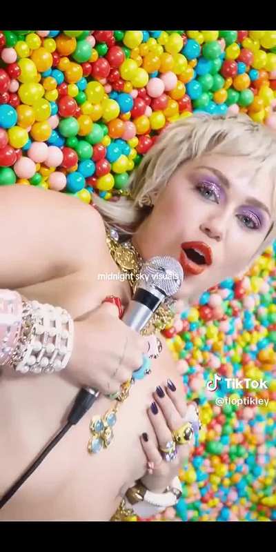 Miley is magic.