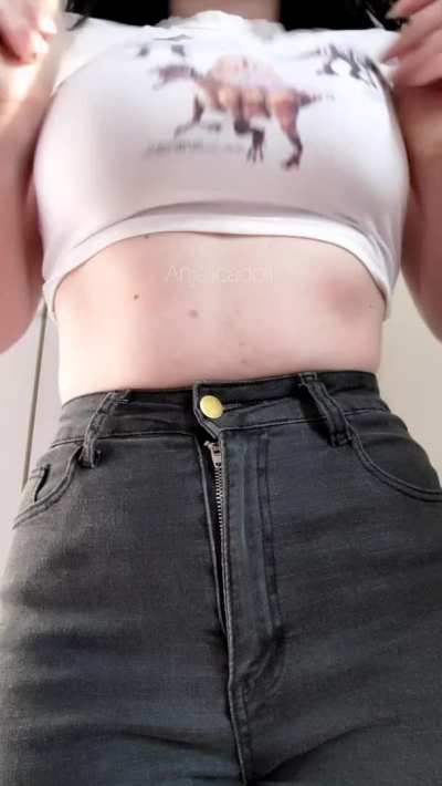 dropping my pale boobies
