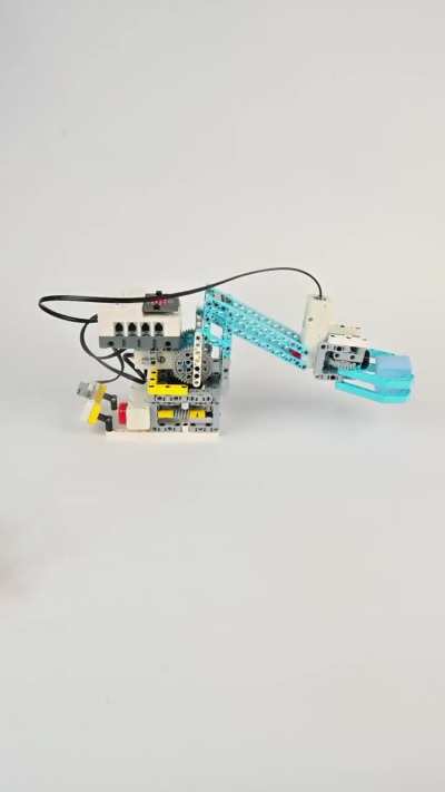 How to make a Gesture-Controlled Robotic Arm?