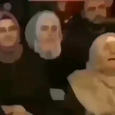 ZOMBİİ ÇOOOK YARATIIK BOL ELMAS KILICIĞIM VAR
