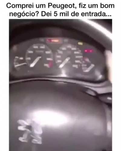 Passo longe de peugeot, carro pega fogo na água '-'