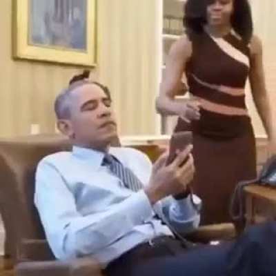Damn Obama 😳