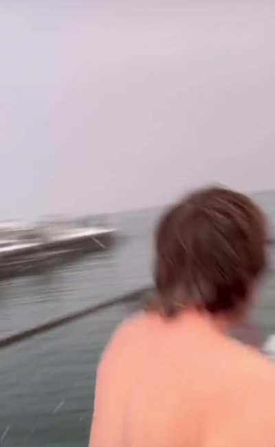 To jump into the water 