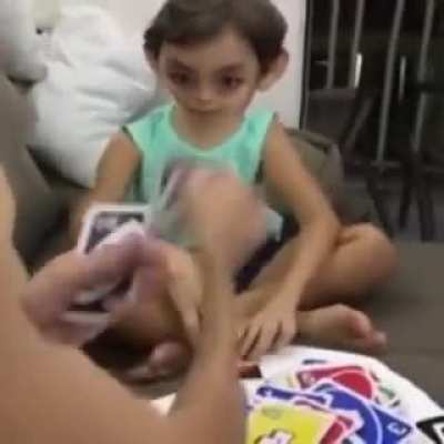 Essa é a batalha do renan contra um inscrito, o renan é o que tá com muitas cartas :)