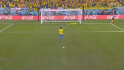 Penalti bem batido do Veiga, bem no cantinho.
