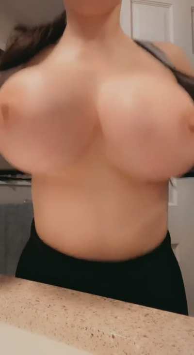 Sporty & Busty