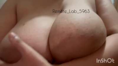 Boobs too big to handle in one hand 😈💕