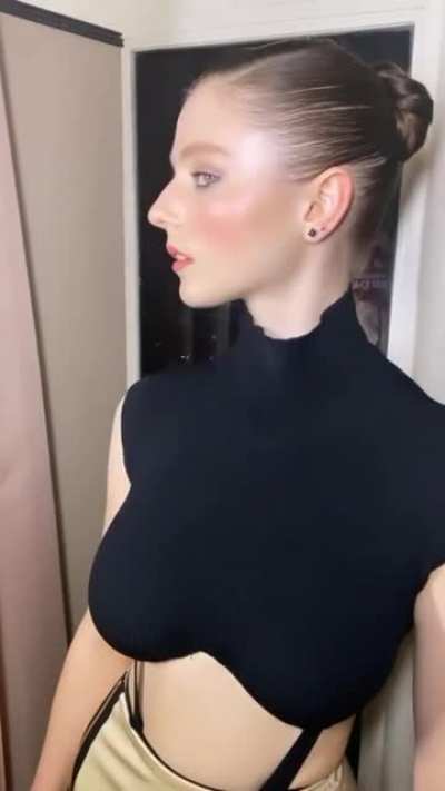 Thomasin Mckenzie..