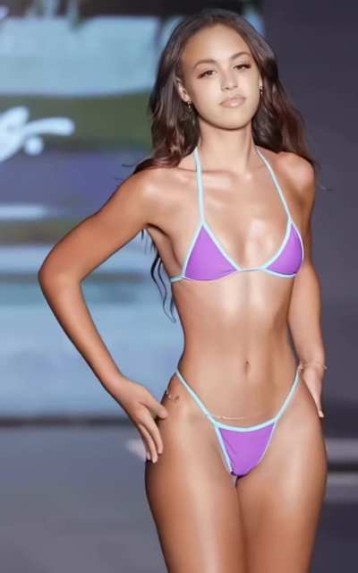 Gigi Gonzalz has an insane body.