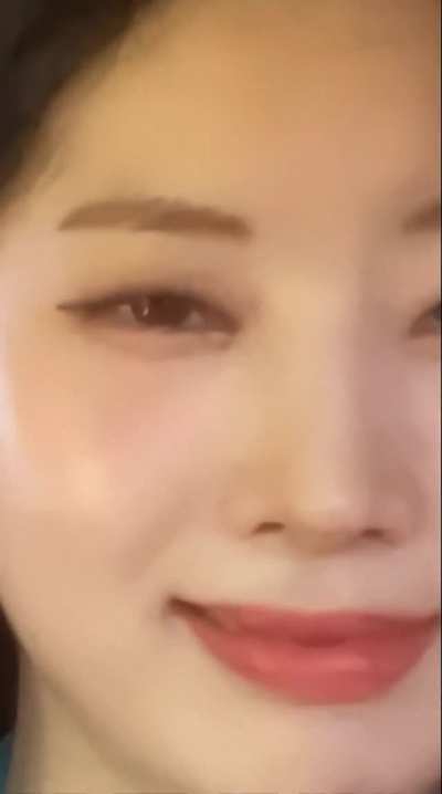Dahyun Close-Up
